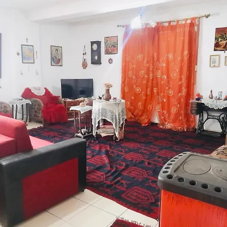 Pippa Apartment