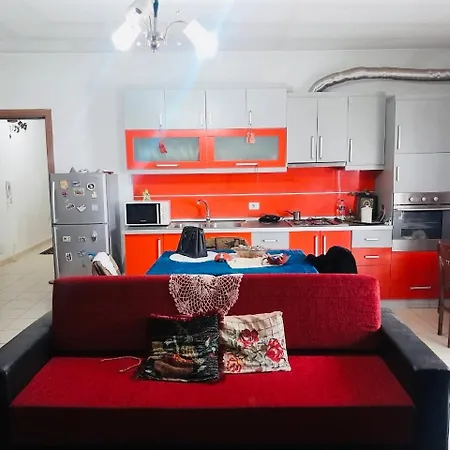 Pippa Apartment *
