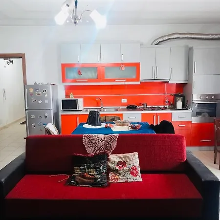 Pippa Apartment *